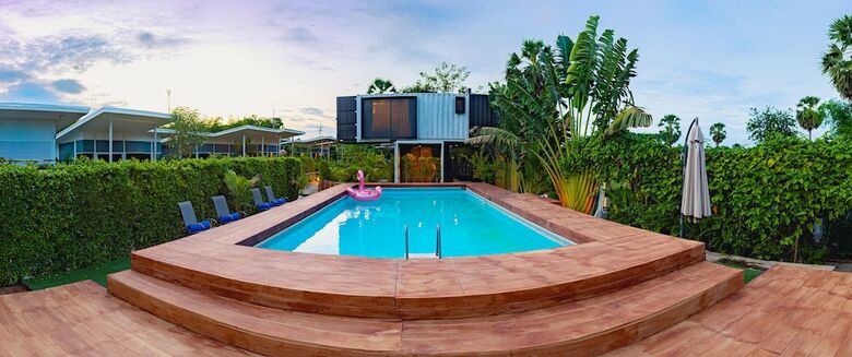 Hotel Bluemoon Riverside Resort
