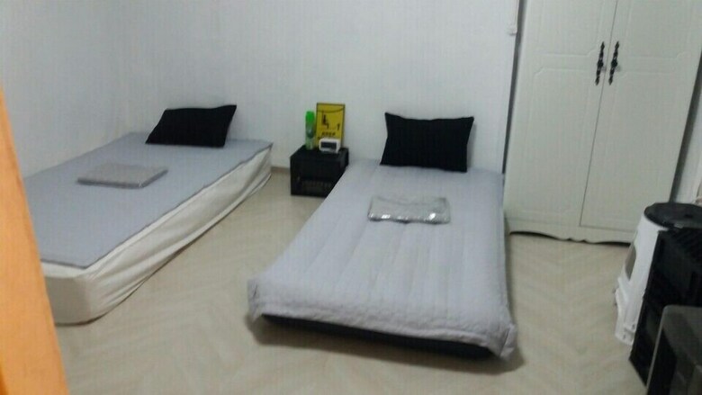 Hostal Mk Guest House - Hostel