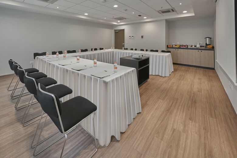 Hotel City Express Junior Merida Altabrisa
