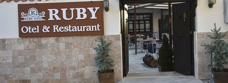 Ruby Hotel