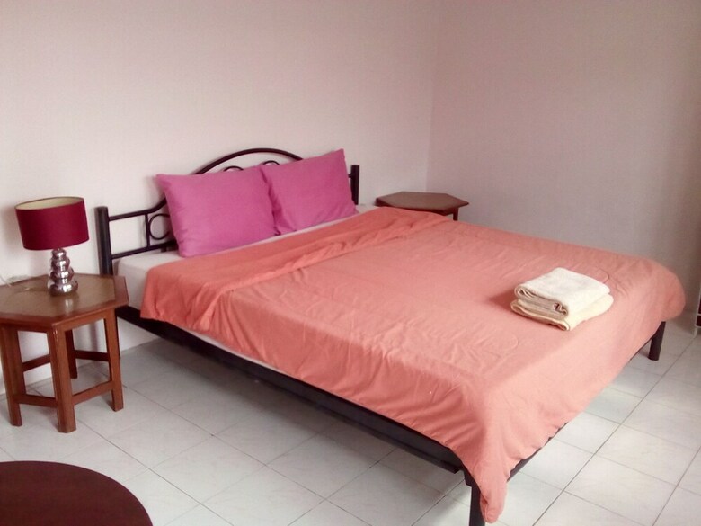 Hotel Baan Talay 51