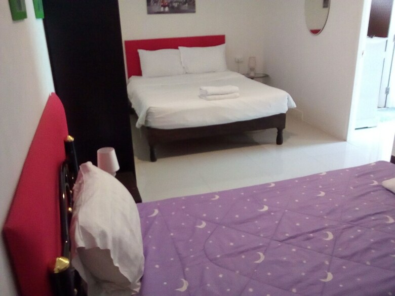 Hotel Baan Talay 51