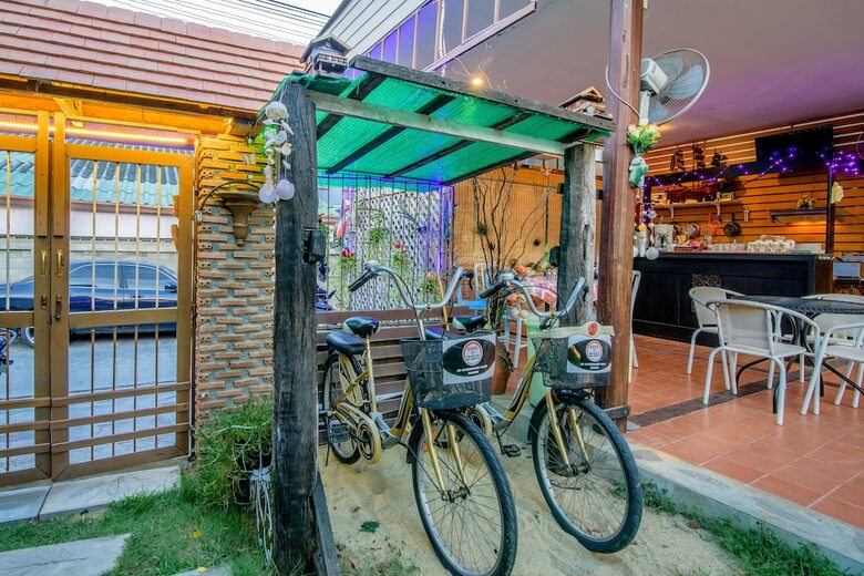 Hotel Baan Talay 51