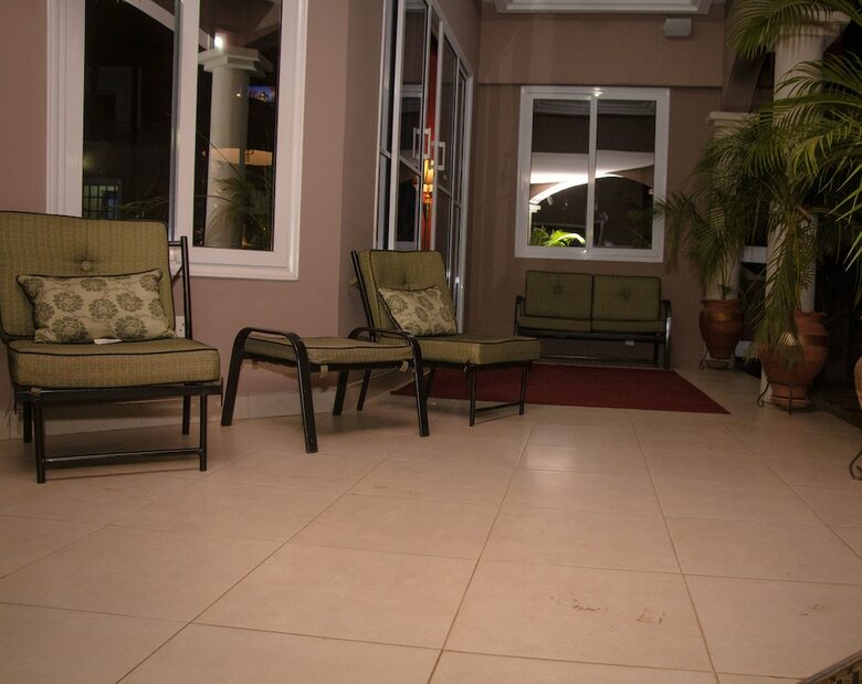 Hotel Appiah's Royal Suites