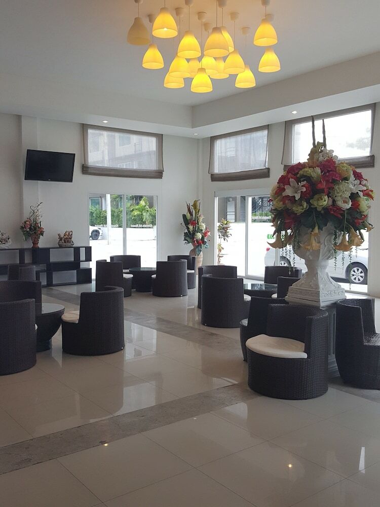 Hotel Retreat By The Tree Pattaya