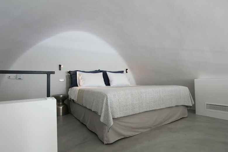 Porto Fira Villas
