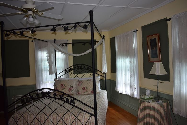 Bed & Breakfast Harbour House Inn