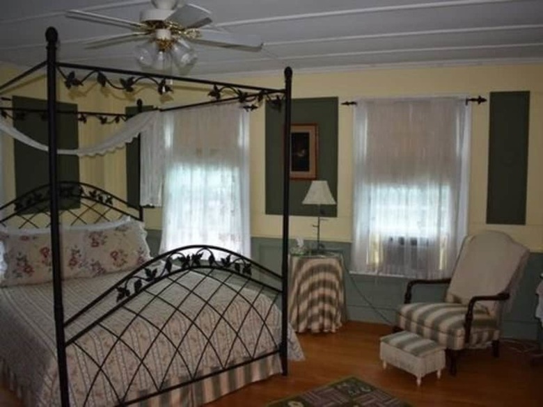 Bed & Breakfast Harbour House Inn