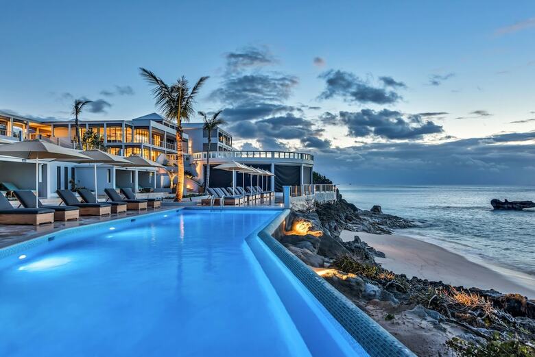 Hotel The Loren At Pink Beach
