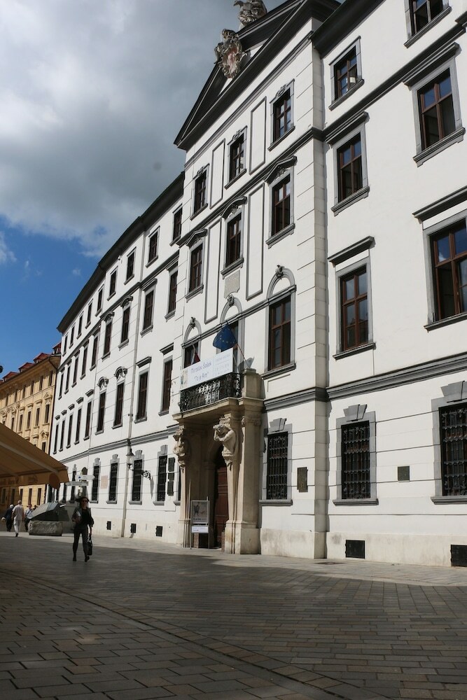 Central Apartmany Biela Street