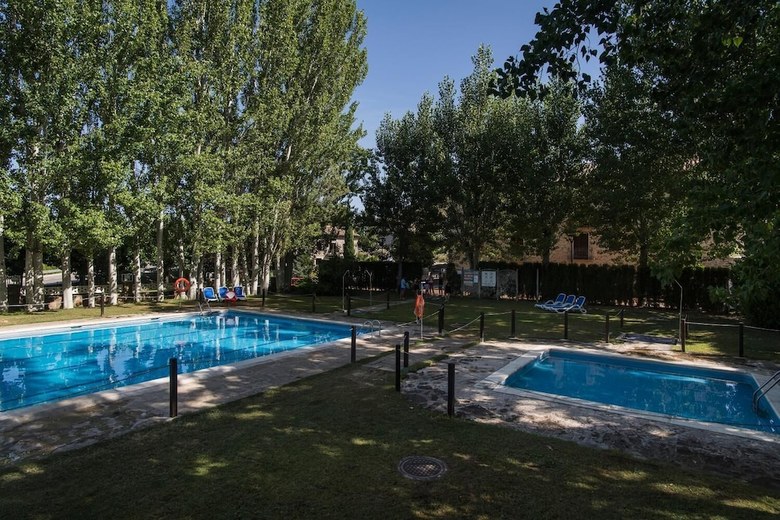 Camping & Bungalows Lig�erre de Cinca