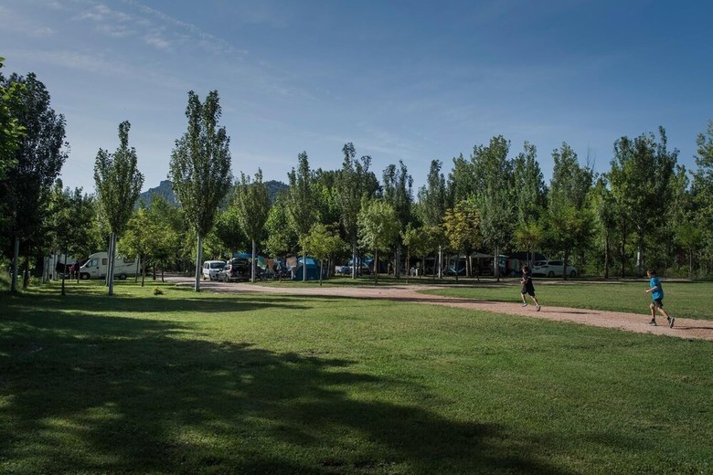 Camping & Bungalows Lig�erre de Cinca
