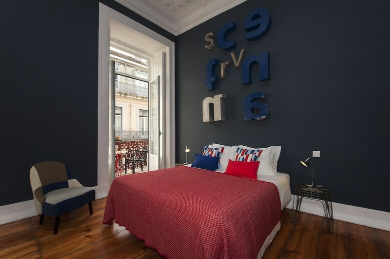 Hotel Cheese & Wine Suites
