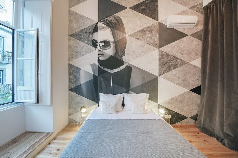 Hotel Cheese & Wine Suites