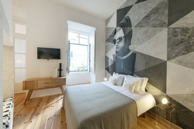 Hotel Cheese & Wine Suites