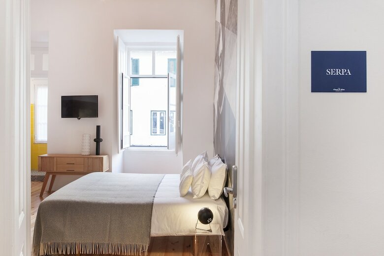 Hotel Cheese & Wine Suites