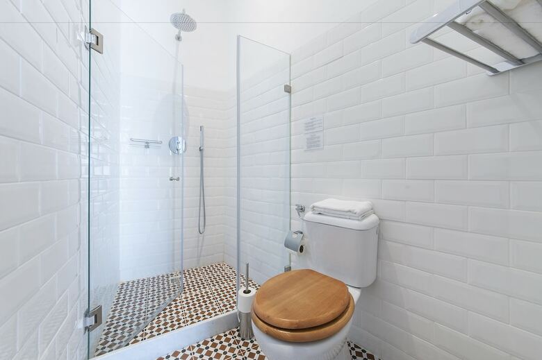 Hotel Cheese & Wine Suites