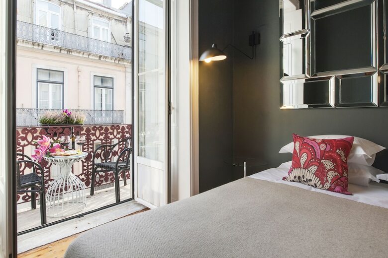 Hotel Cheese & Wine Suites