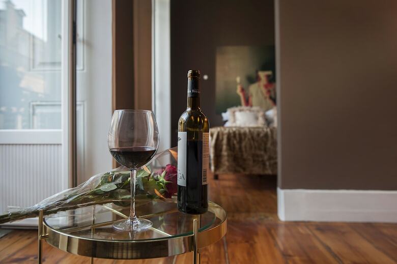 Hotel Cheese & Wine Suites