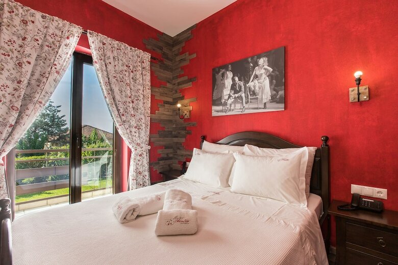 Theatro Hotel Odysseon