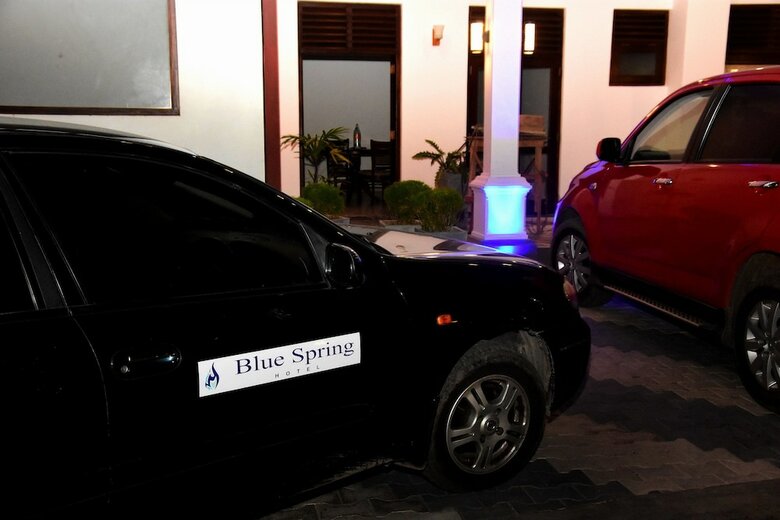 Capital O 132 Blue Spring Hotel