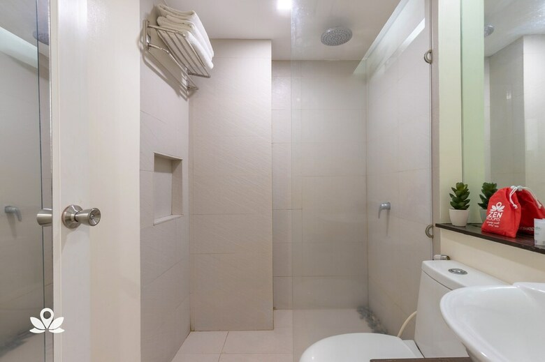 Hotel Zen Premium Selah Garden Pasay