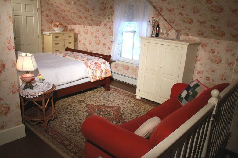 Bed & Breakfast Elsa's Inn On The Harbor