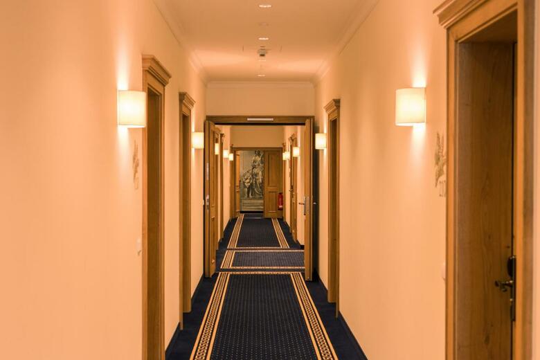 Hotel & Gastst�tte Zum Erdinger Wei�br�u