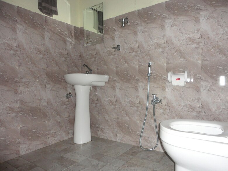 Hotel Tharu 20for7 Holiday House