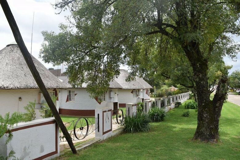 Hostal Sheris Lodge And Backpackers