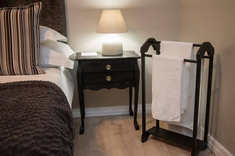 Hotel A Queenslin Guesthouse