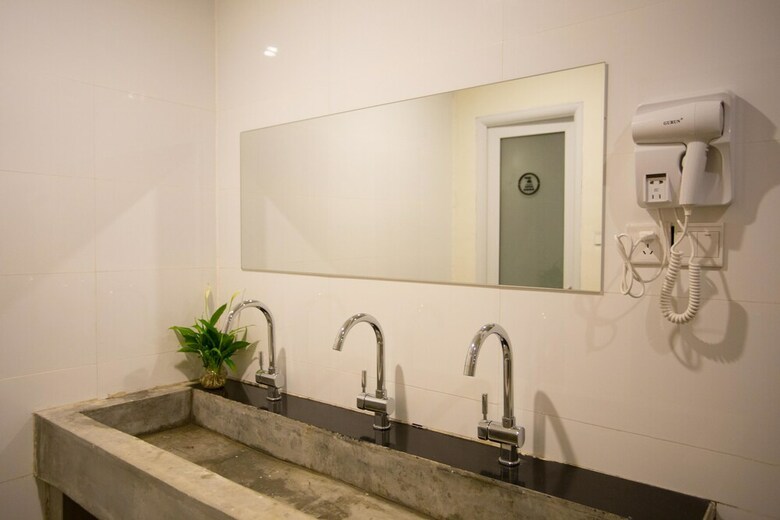 Hostal Travelling With Hostel South Gate