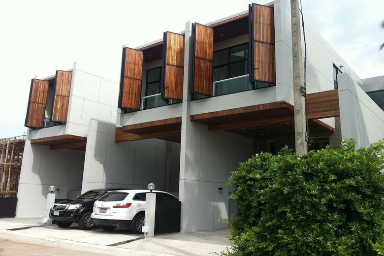 Hotel Baan Civilize Resort
