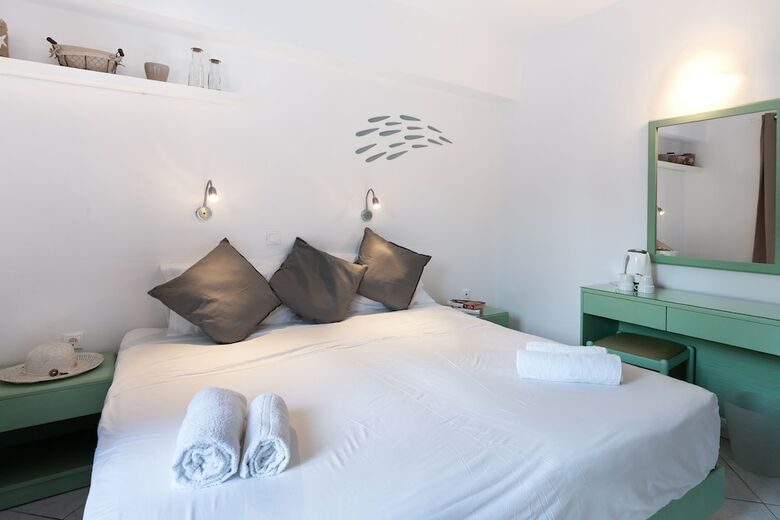 Nathalie Hotel
