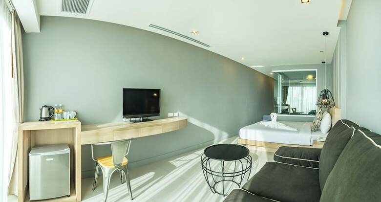 Ratana Patong Beach Hotel By Shanaya