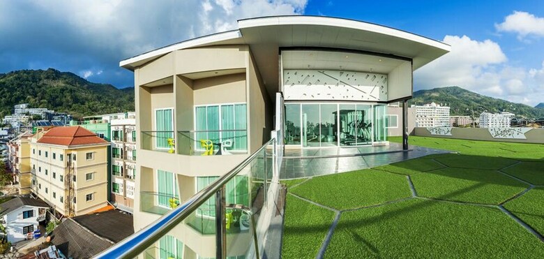 Ratana Patong Beach Hotel By Shanaya