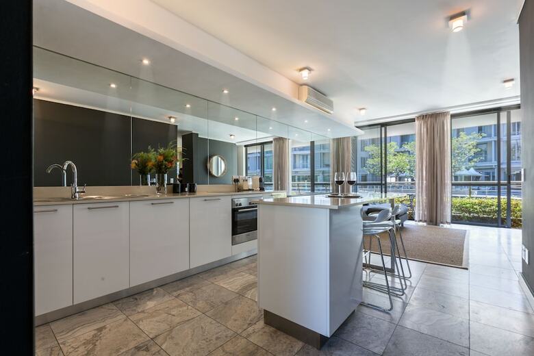 Apartamentos Harbour Bridge Suites 001
