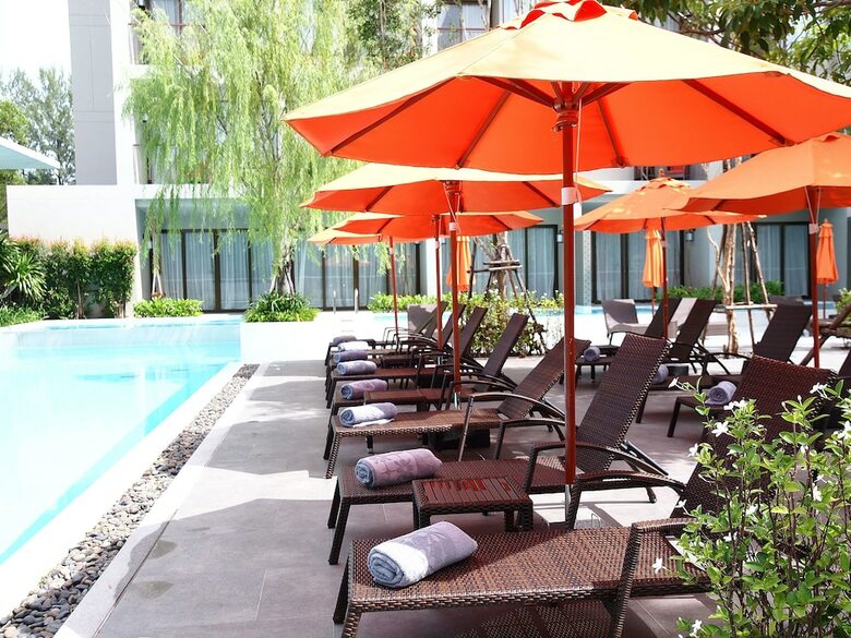 Hotel Zen Premium Soi Naiyang 2