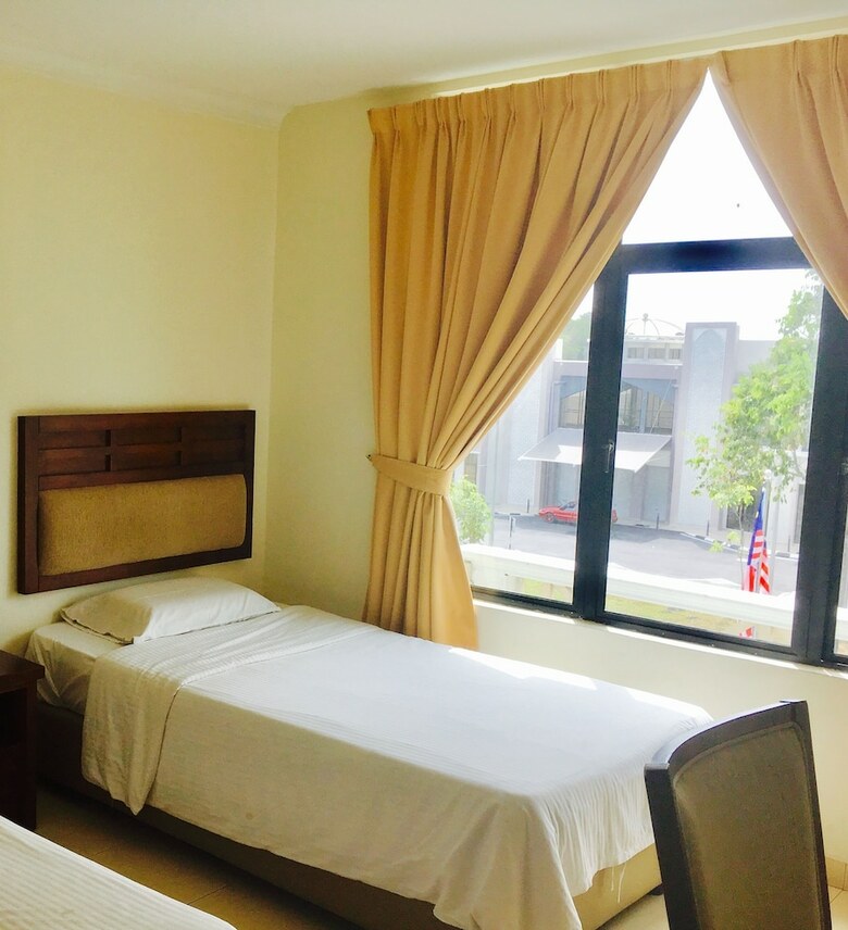 Sutera Hotel