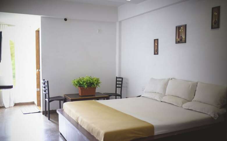 Hotel White House Beach Resort