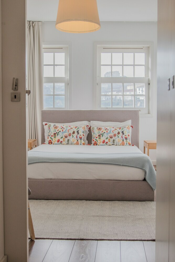 Spot Apartments Ribeira II