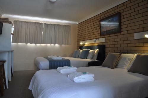 Edgewater Motel