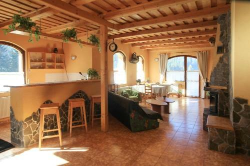 Hostal Penzi�n ?adov�