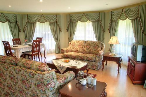 Bed & Breakfast Carolynnes Cottages