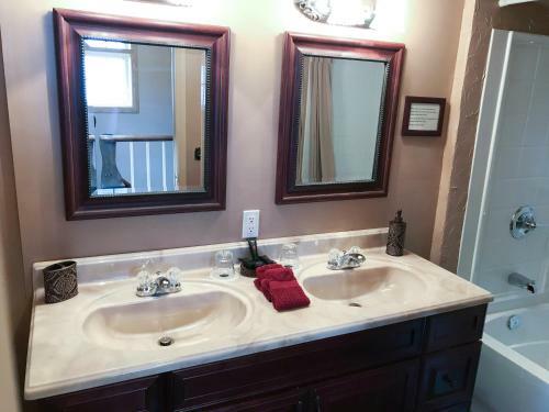 Bed & Breakfast Vinifera, The Inn On Winery Row