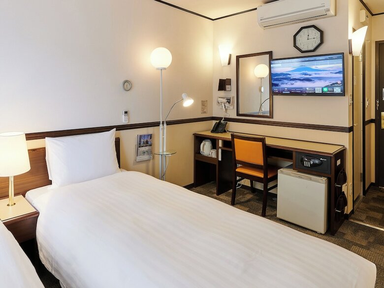 Hotel Toyoko Inn Osaka Namba Nippombashi