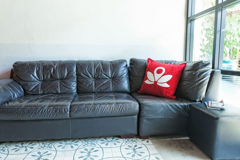 Hostal Zen Rooms Yaowarat Road Phuket - Hostel