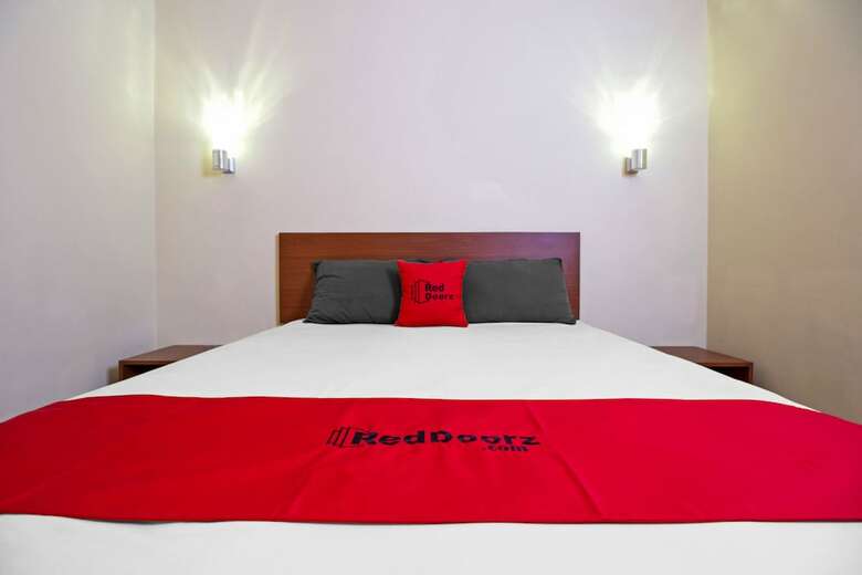Hotel Reddoorz Near Trans Studio Mall 2