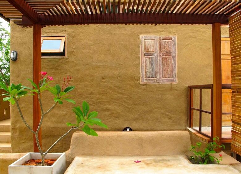 Hotel Pranberry Earth
