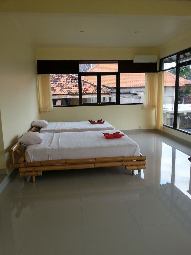 Hotel Puri Mandhara Lovina